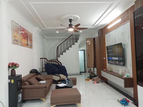 Bán nhà dân xây 2 mặt thoáng đẹp - Gần hồ Hộ Định, trường học  - Nơi lý tưởng an cư